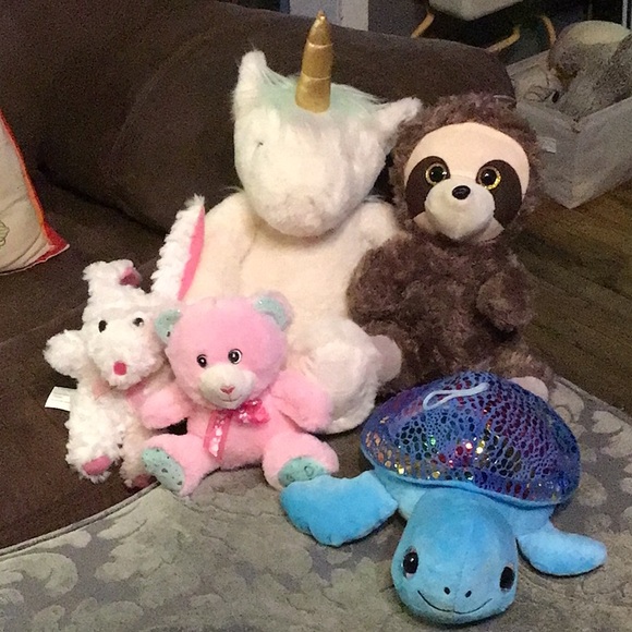 BUNDLE OF 5 STUFFED ANIMALS - Picture 1 of 6